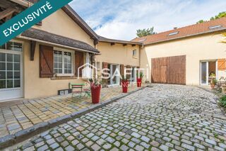  Maison à vendre 10 pièces 267 m²