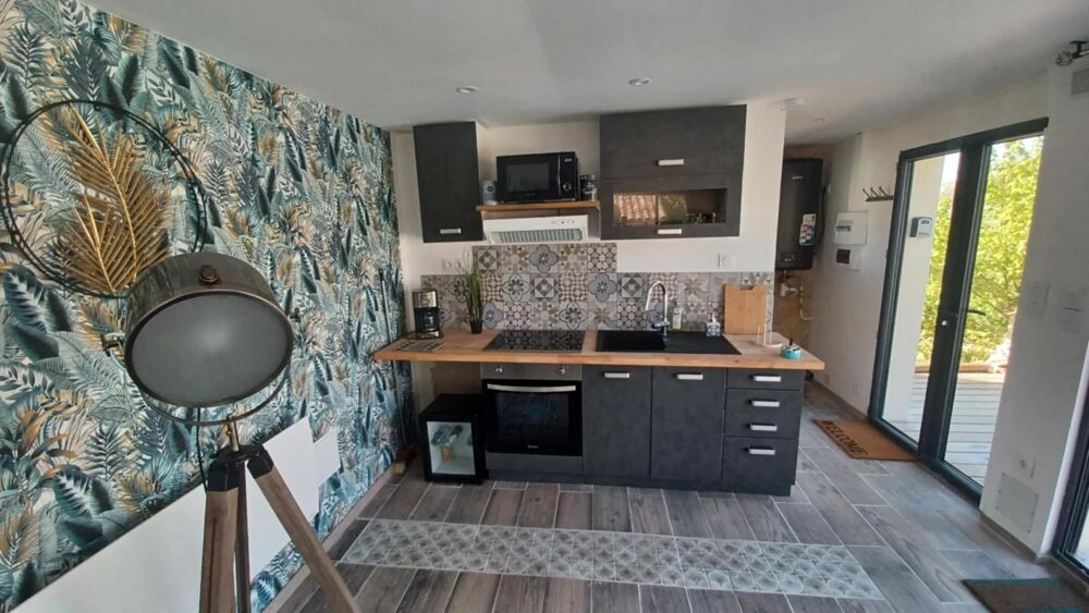 � vendre  Maison Cierzac (17520)