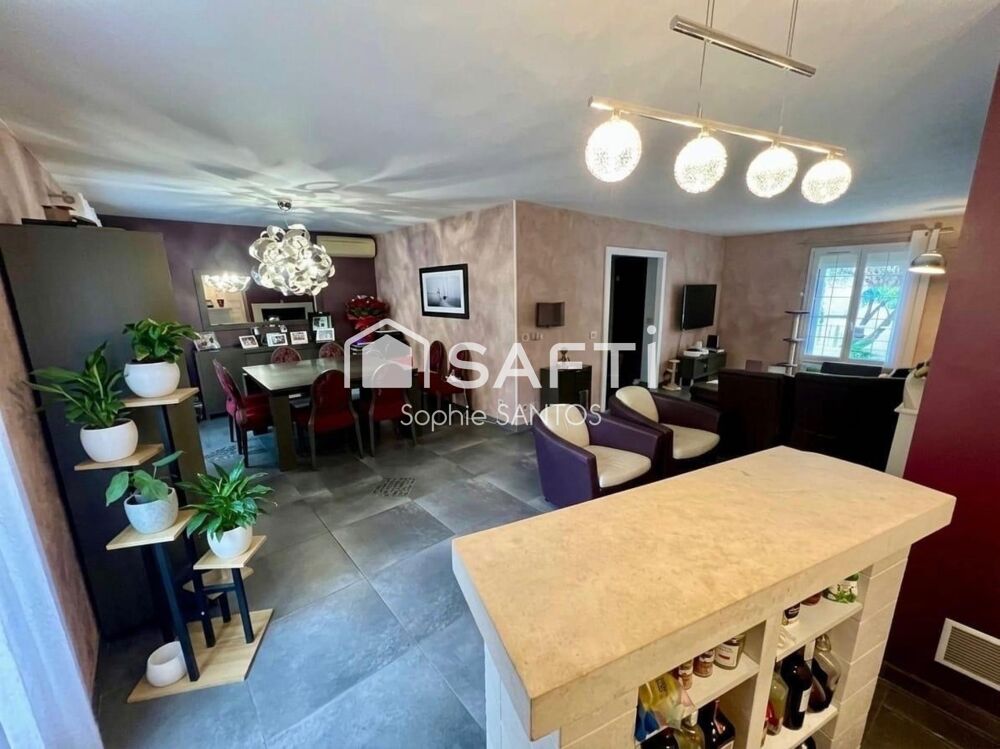 Vente Maison MAISON 175 M2 - 6 PIECES - AVEC PISCINE CHAUFFEE Neuilly-plaisance