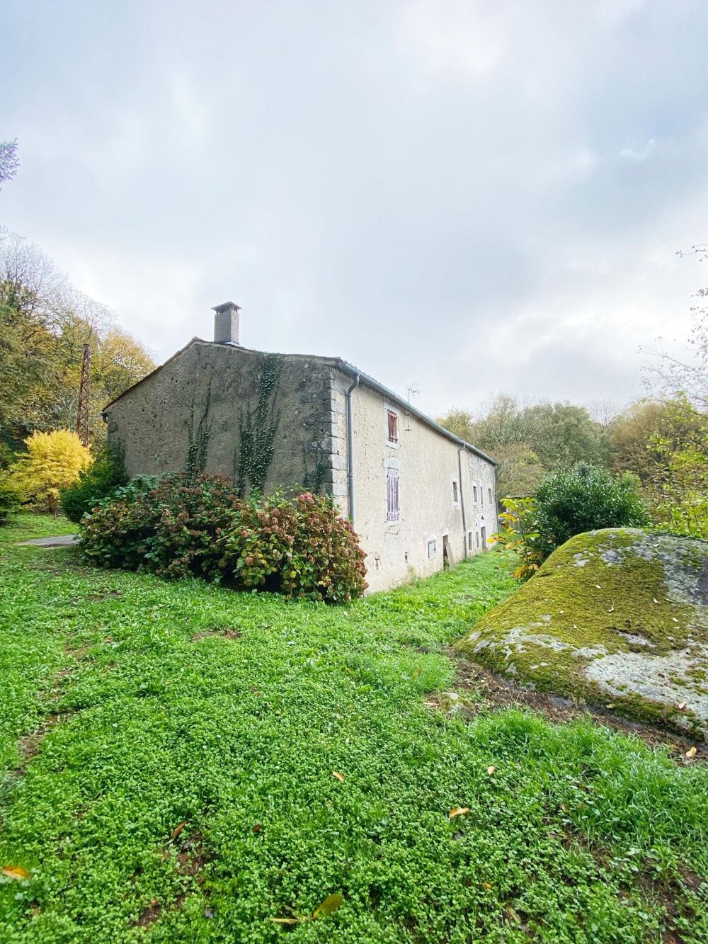 Maison à renover au coeur de la foret du Sidobre