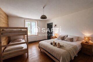  Maison à vendre 11 pièces 274 m²