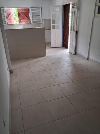  Appartement  vendre 2 pices 61 m