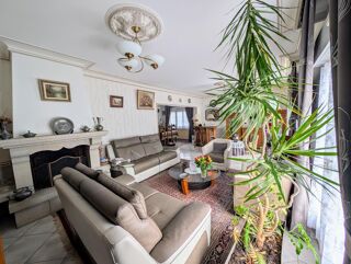  Maison à vendre 8 pièces 238 m²