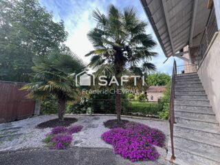  Maison  vendre 8 pices 200 m