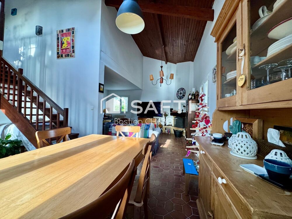 Vente Maison Maison Landaise 162 m2, sur une parcelle de 1255 m2 Saint-jean-d'illac
