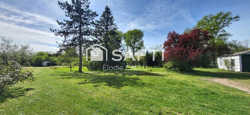 Maison sur 4 868 m² de terrain avec dépendance