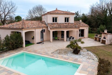   Le luxe du calme absolu, une maison cl� en main au c�ur de la campagne tarnaise. Maison - 5 pi�ce(s) - 134 m�