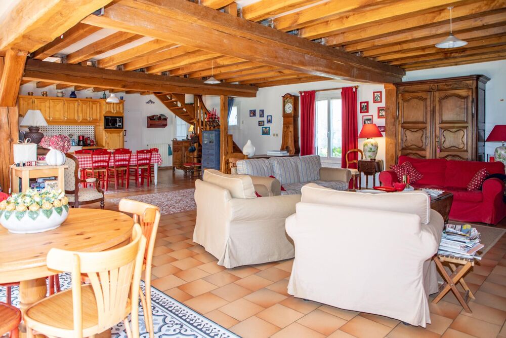 Vente Maison Très belle villa 183m2 - piscine - terrain total 2 800m2 - Dépendances Tilly