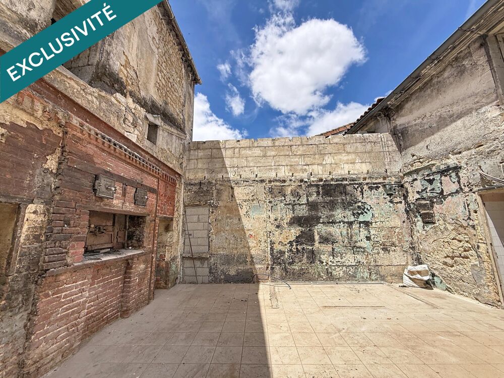 Vente Maison Maison avec un beau potentiel de rénovation au cœur du centre-ville ! Chateauneuf-sur-charente