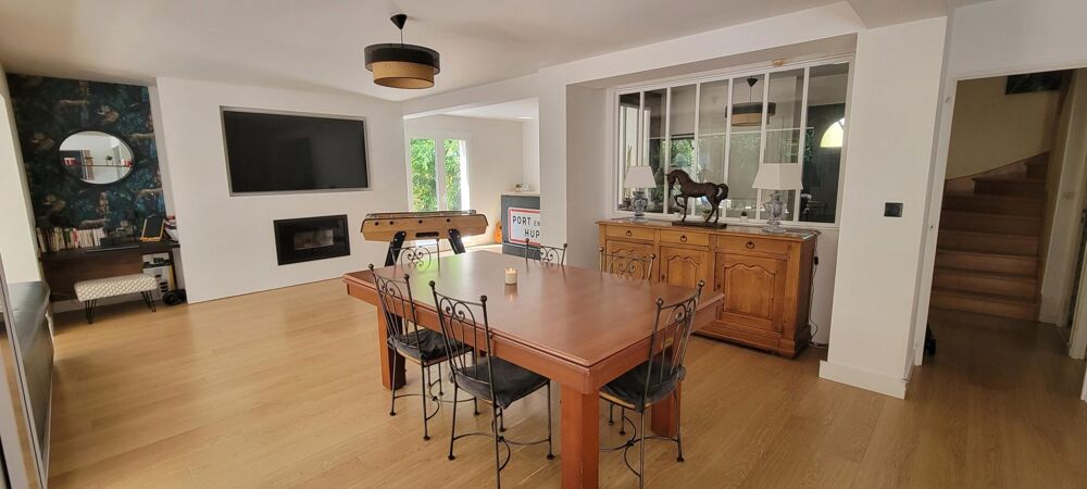 Vente Maison À 5 minutes de Bayeux – Propriété familiale de charme avec dépendance en pierre, double garage et terrain de 2 000 m² Monceaux-en-bessin