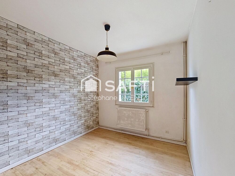 Vente Maison Maison de 135 m² sur parcelle de 460 m² Sainte-eulalie