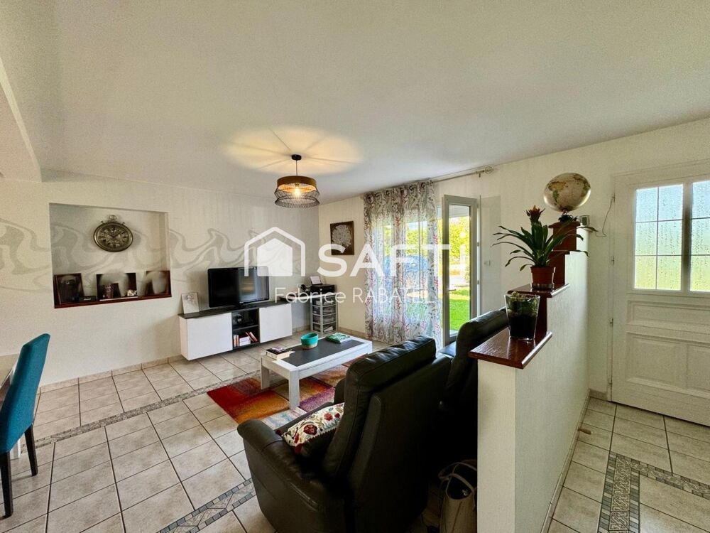 Vente Maison Maison 6 pièces 147 M2 construite en 2003. Les ancizes-comps