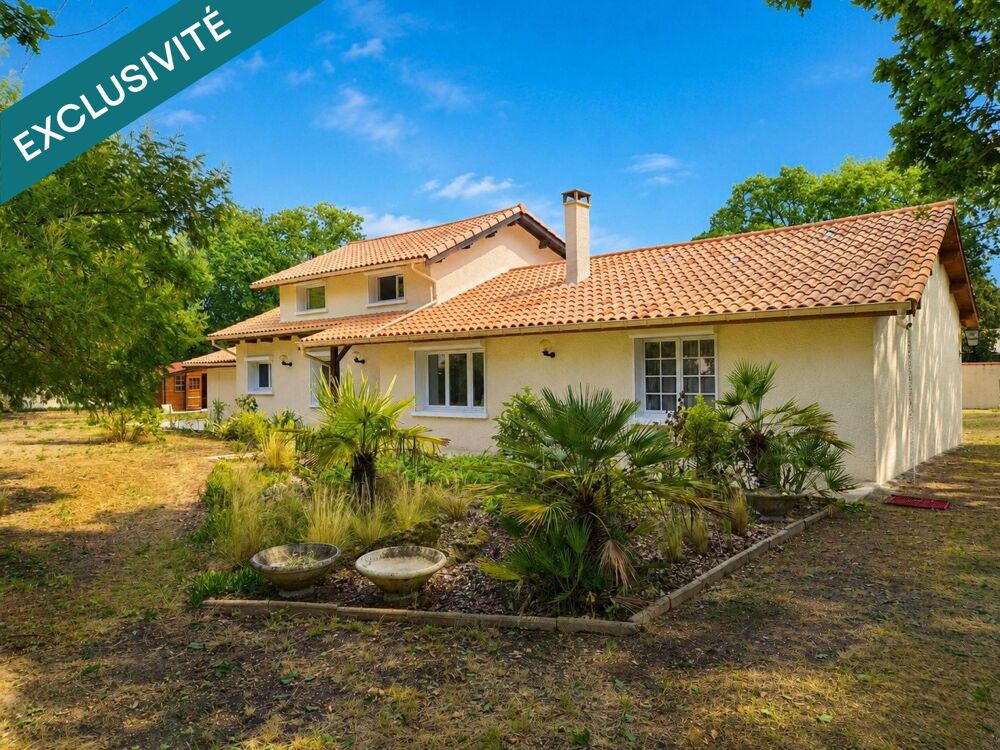 Maison 130 m2 avec piscine sur parcelle 2700 m2