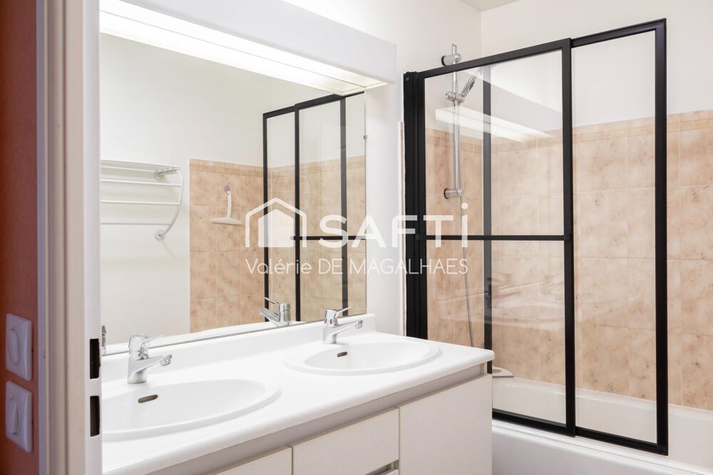   Voisins-le-bretonneux