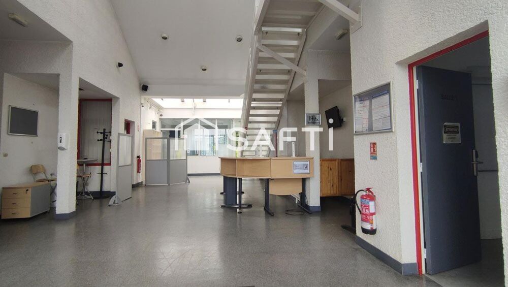   Vente immeuble de bureaux indépendant de 367 m² à Linas Linas