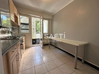  Appartement � vendre 4 pi�ces 65 m�