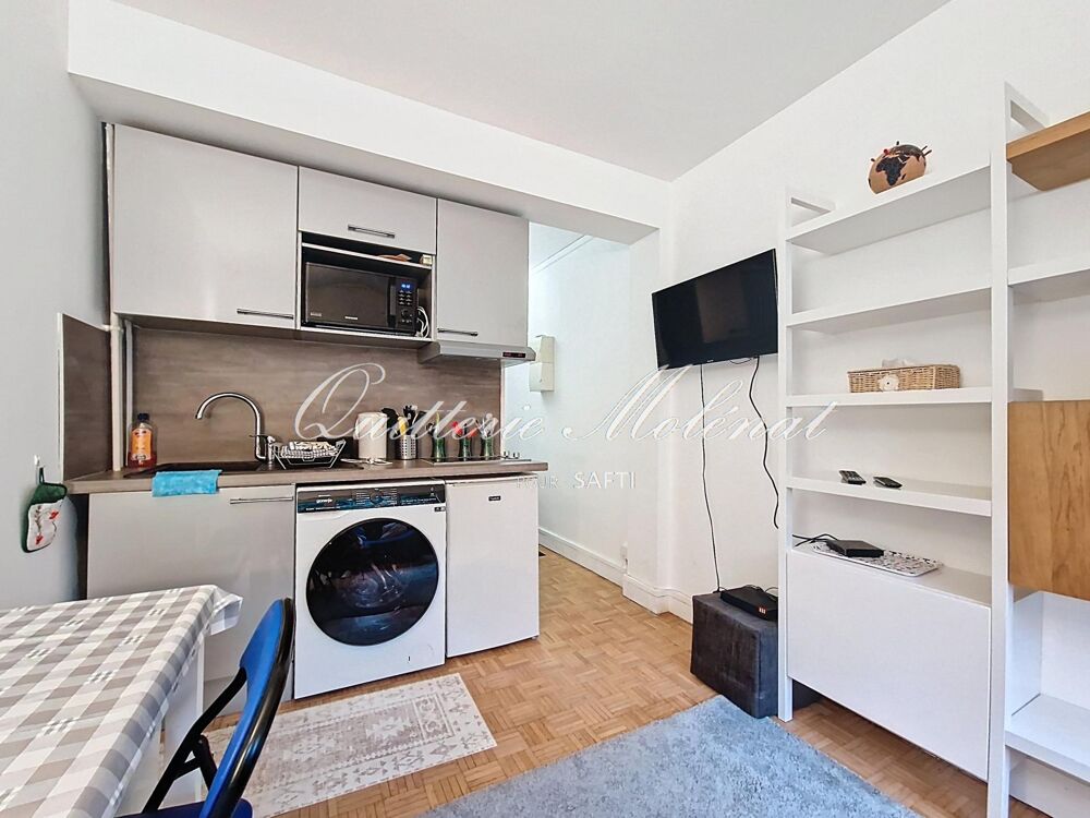 Studio rénové à 15 min à pied du RER