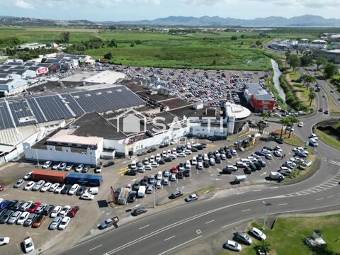   Zone leader Martinique, emplacement commercial majeur 741M2 