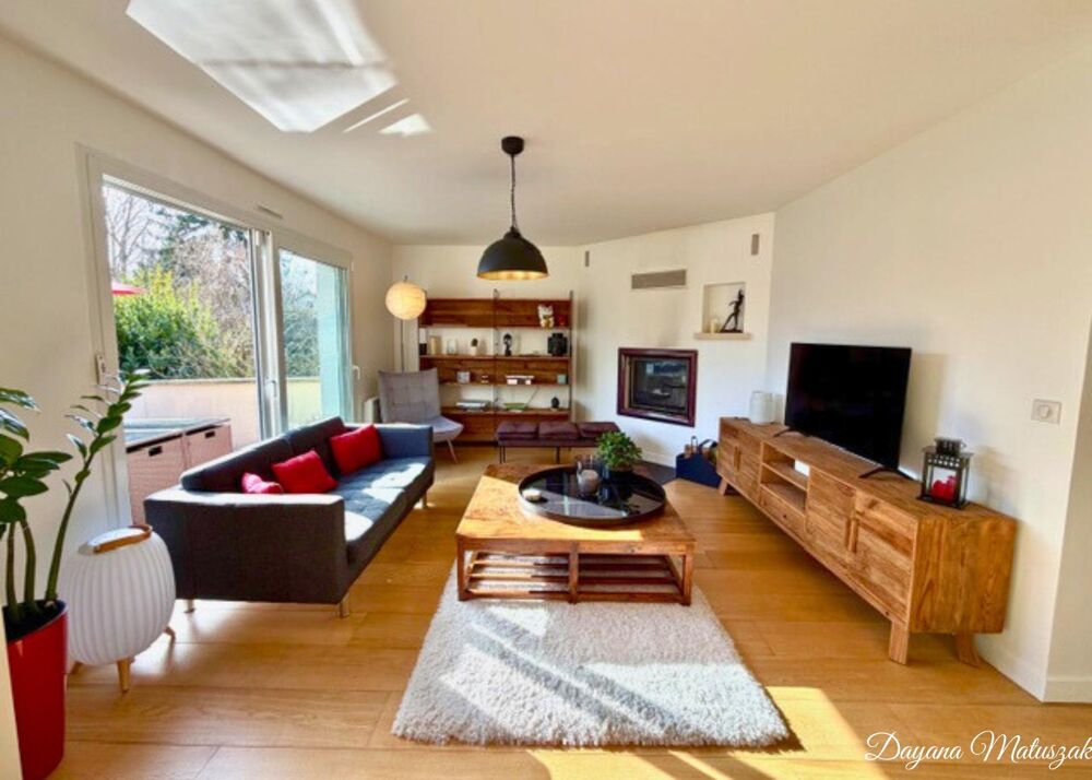 Maison rénovée exp. sud, piscine, sous sol total