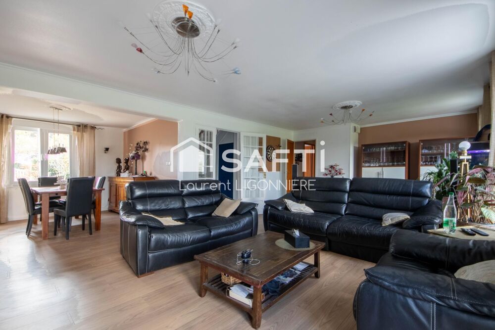 Vente Maison SANTENY – Maison 187 m² avec piscine chauffée, studio et terrain de 1 000 m² Santeny