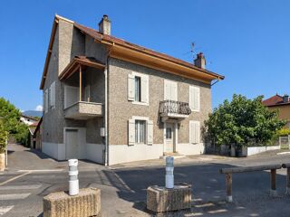 Vente Maison Maison de ville 203 m² – Idéal investisseurs Ville-la-grand
