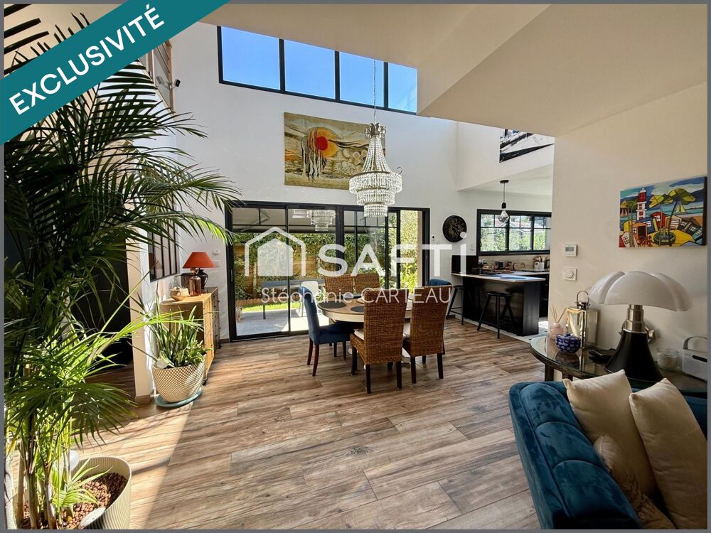 Vente Maison Andernos centre - Arcachonnaise contemporaine d'exception de 2024 d'une surface de 132 m2 avec double garage de 40 m2. Andernos-les-bains