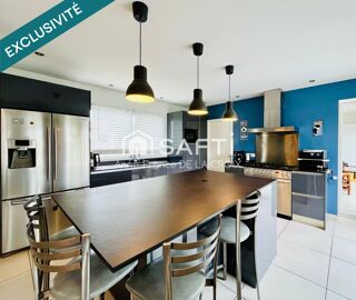  Maison  vendre 7 pices 205 m