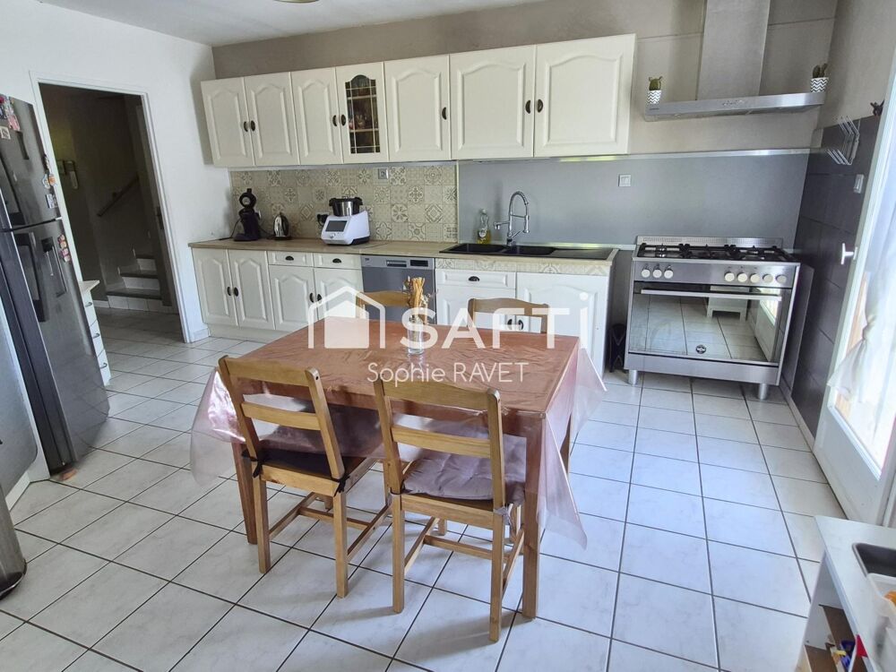 Vente Maison Maison - 6 pièces - 140m2 Vezeronce-curtin