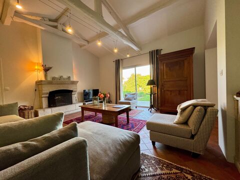 Murs commerciaux (pharmacie) + maison attenante 170 m&sup2; avec jardin clos 417000 85600 Montaigu vendee