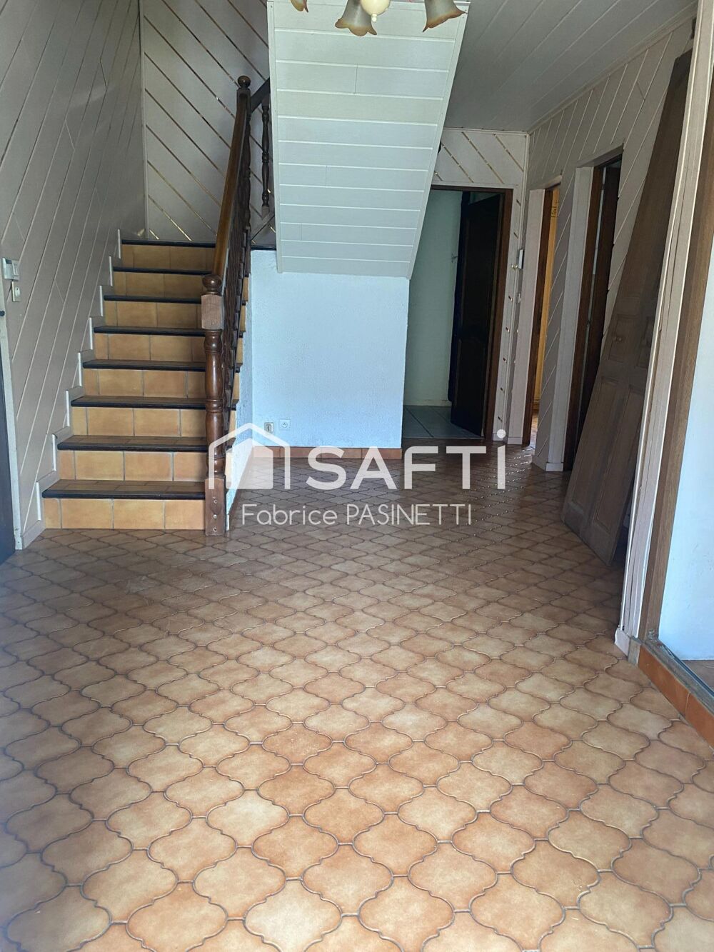 URGENCE !! Maison 4 chambres à rénover  Proche Luxembourg / Belgique
