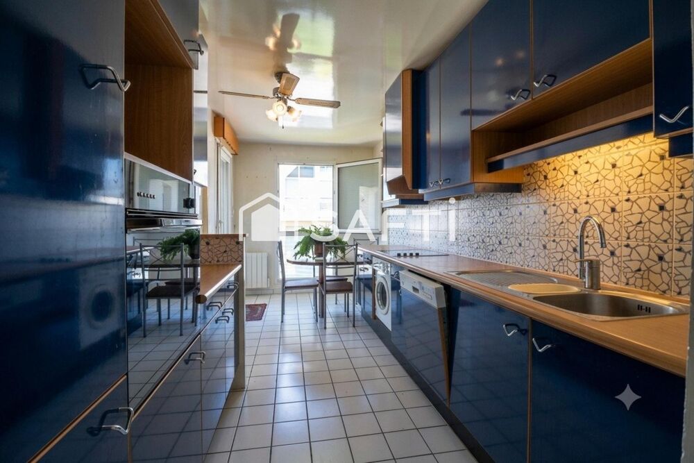 Vente Appartement T5 - 105m5 - Séjour double - 3 chambres - 2 box en sous-sol Poissy