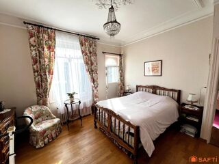  Maison  vendre 8 pices 159 m