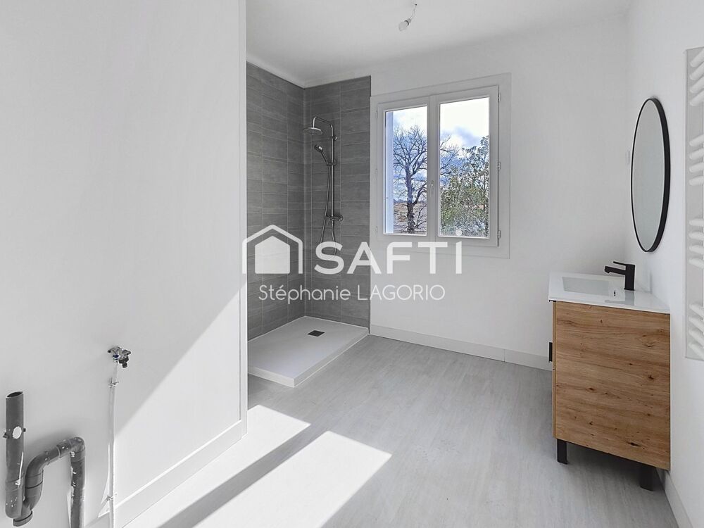 Maison de 133 m² avec espace indépendant et terrain constructible
