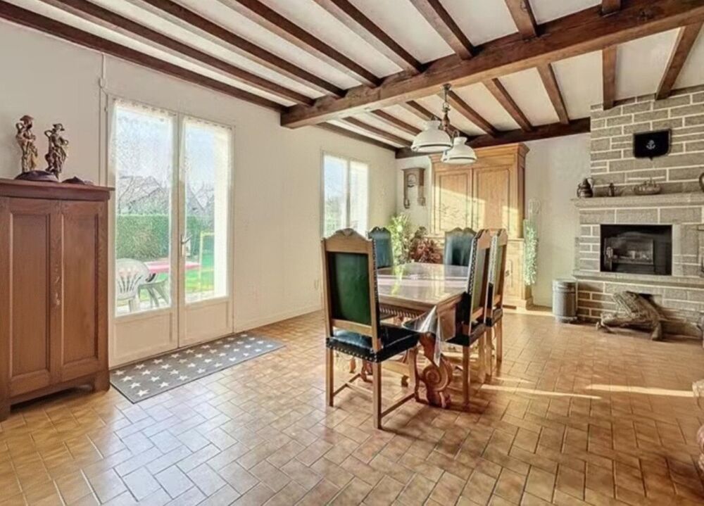 Vente Maison Une maison lumineuse et chaleureuse, nichée sur plus de 7 017 m² de verdure, à quelques minutes de Mortain Mortain-bocage