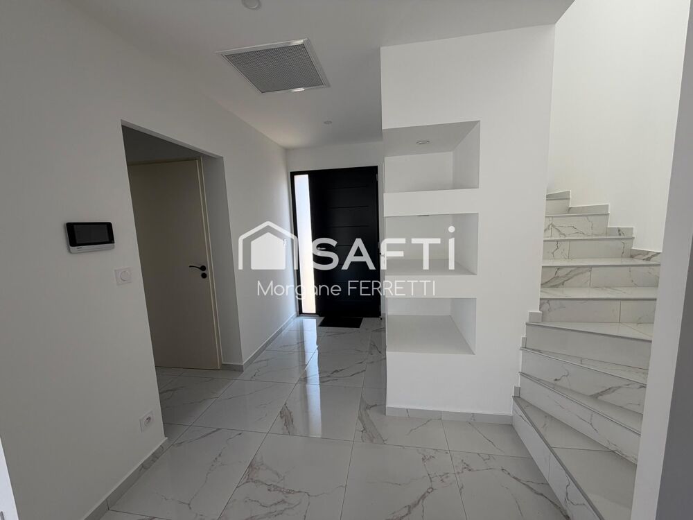 VILLA MODERNE 147 M² AVEC PISCINE SUR TERRAIN DE 492 M²