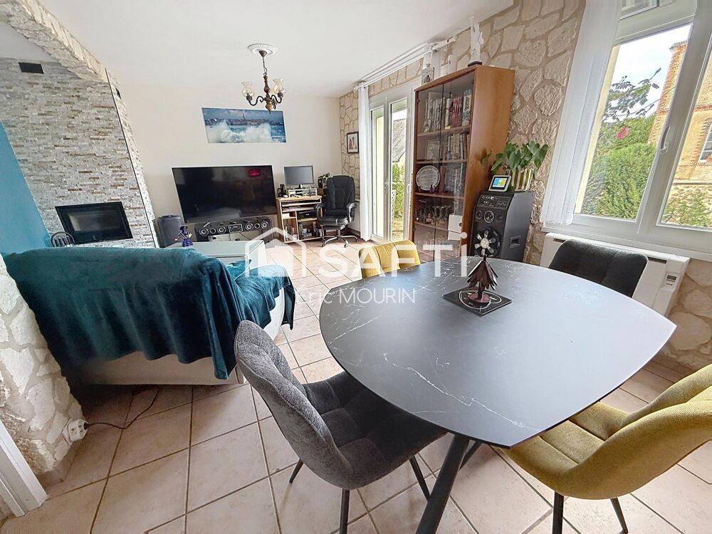 Vente Maison Jolie maison qui à été restaurée avec  un terrain attenant. Ombree d anjou