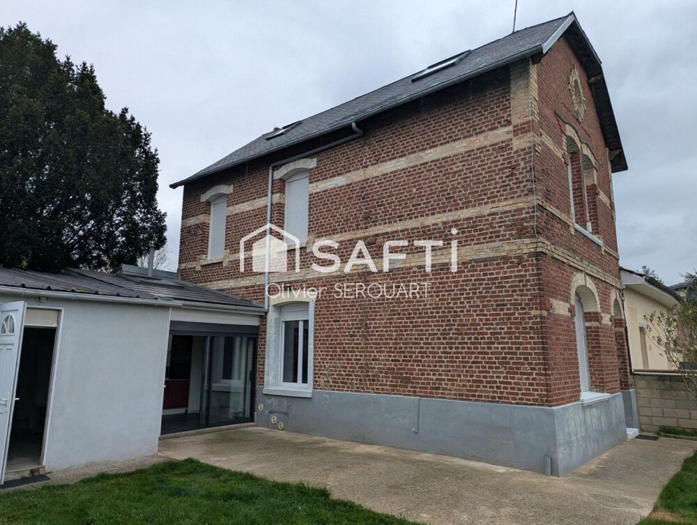 À VENDRE  Maison entièrement rénovée de 105 m² avec jardin et garage