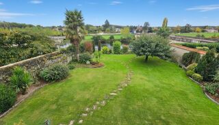  Maison à vendre 10 pièces 396 m²