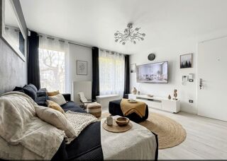 Vente Appartement T4 familial avec terrasse privative de 23 m² et place de parking Vitry-sur-seine
