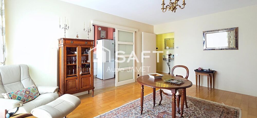 RUE DE VERSAILLES AU 4EME ET DERNIER ETAGE
