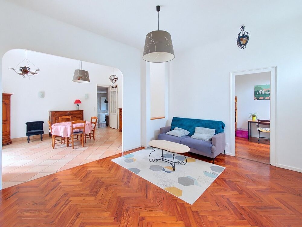Appartement avec jardin et parkings