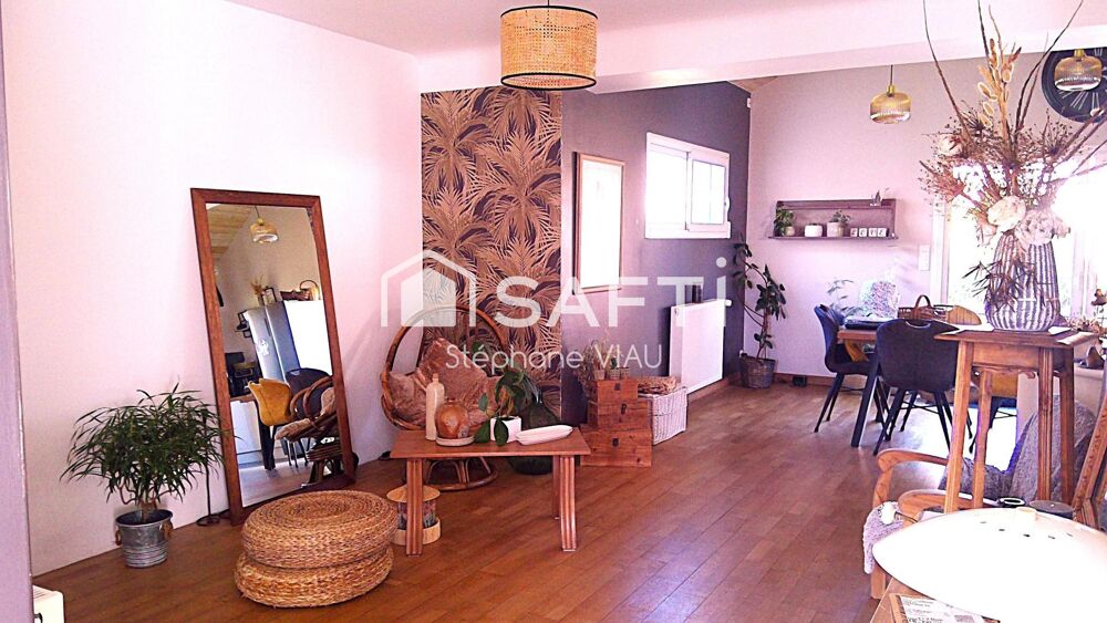 Vente Maison Maison d'habitation de 120 M2 à St Christophe du Bois dans un environnement calme et à l'abri des regards et à proximité des com Saint-christophe-du-bois