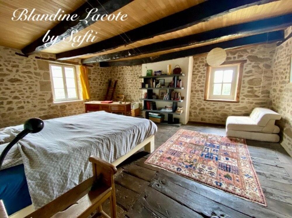 Vente Maison Authentique fermette - dépendances - terrain attenant Peyrat-le-chateau