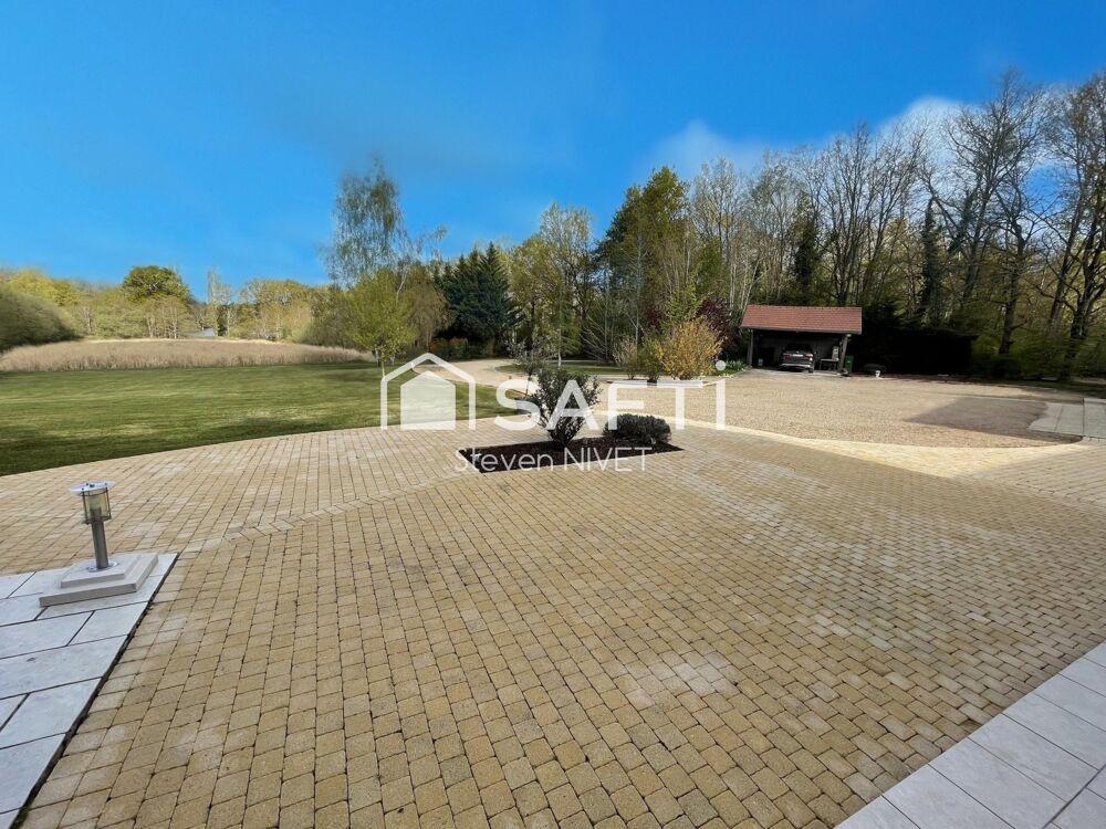 Maison de 220 m² avec deux étangs
