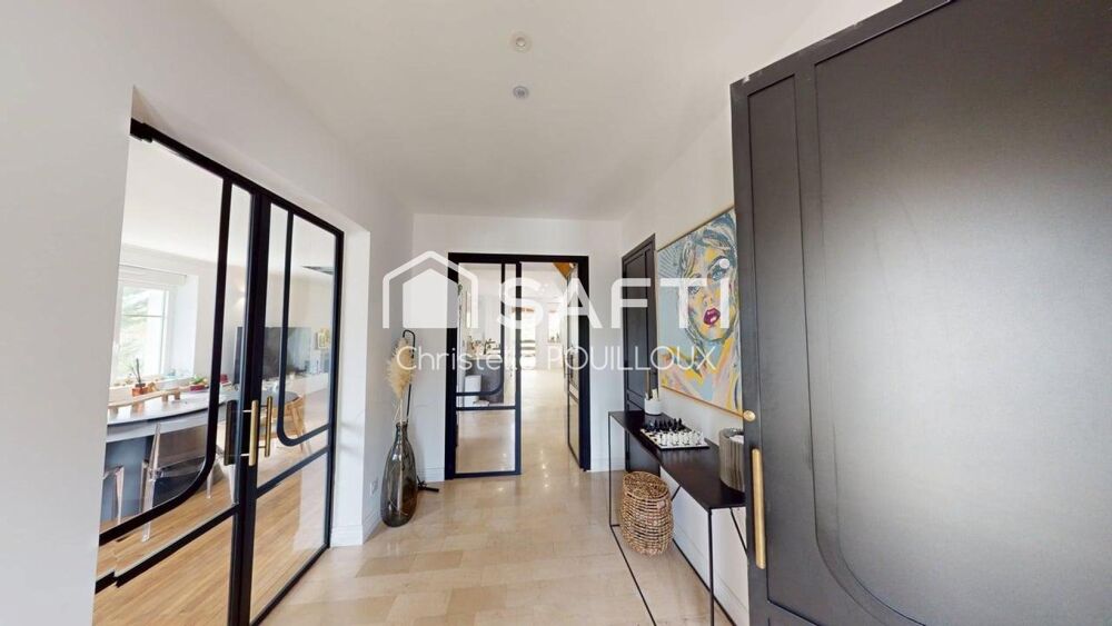 Vente Maison Maison de caractère 6 chambres, 6 SDB, jardin, garage, studio Niort
