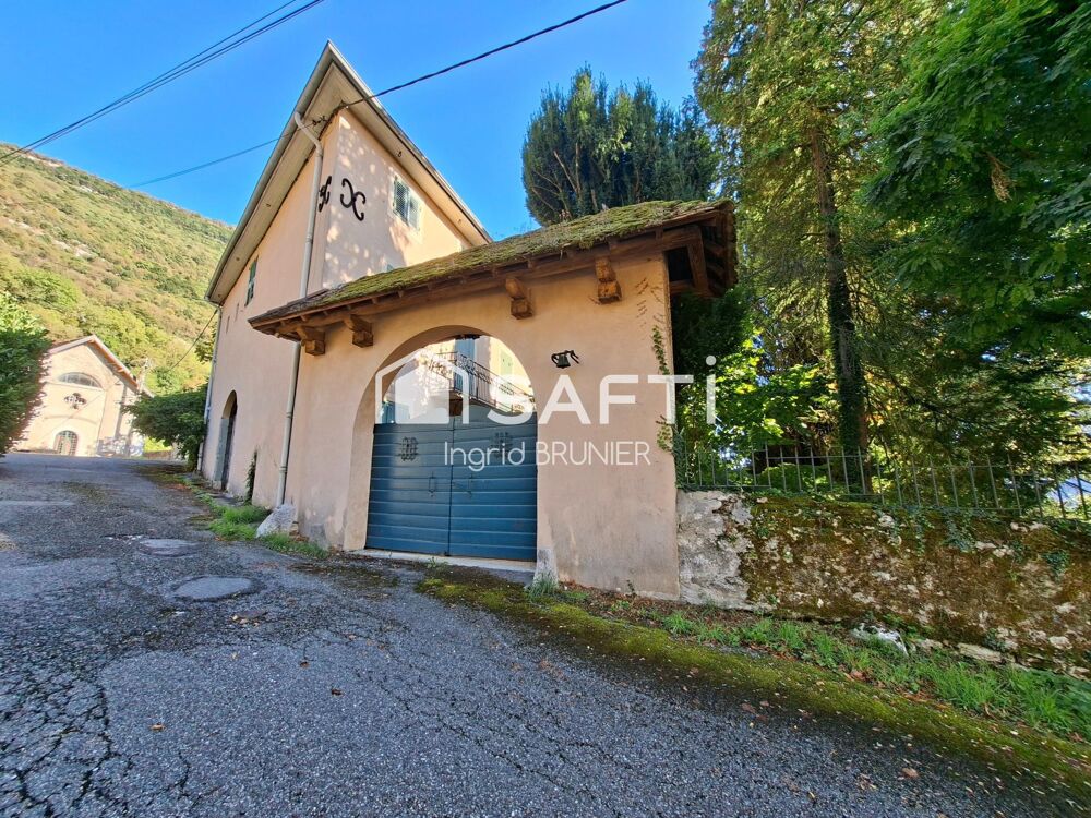 Vente Maison Demeure avec 7 chambres et une piscine Chindrieux