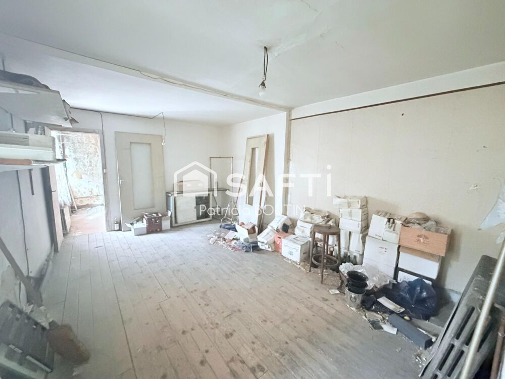 Vente Immeuble IMMEUBLE DE 3 LOGEMENTS + LOCAL COMMERCIAL AU CENTRE VILLE DE NIORT Niort