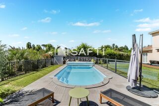  Maison à louer 6 pièces 163 m²