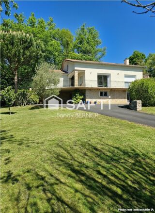  Maison à vendre 10 pièces 197 m²