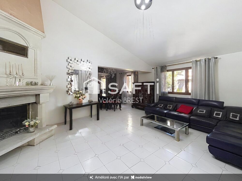 Vente Maison 13820-Maison type 7 de 200m2 ; 2600m2 de terrain. Ensues-la-redonne